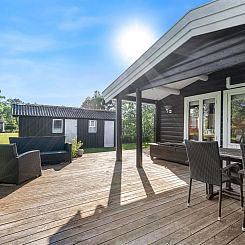 Vakantiehuis "Bengta" - 500m from the sea