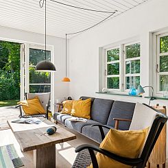 Vakantiehuis "Riana" - 700m from the sea