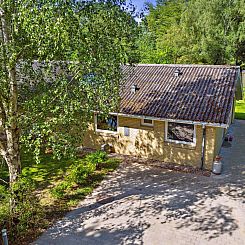 Vakantiehuis "Hjalmine" - 1.5km from the sea