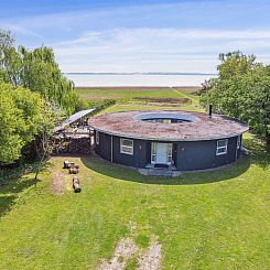 Vakantiehuis "Zezilie" - 500m from the sea