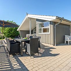 Vakantiehuis "Karoliina" - 900m from the sea