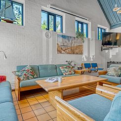 Vakantiehuis "Naili" - 750m from the sea