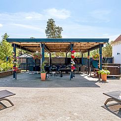 Vakantiehuis "Naili" - 750m from the sea
