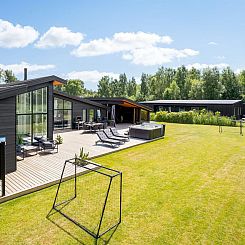 Vakantiehuis "Apelone" - 900m from the sea