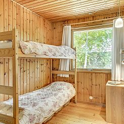 Vakantiehuis "Naili" - 750m from the sea