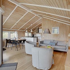 Vakantiehuis "Nafni" - 200m from the sea