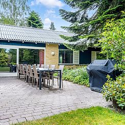 Vakantiehuis "Eljena" - 550m from the sea