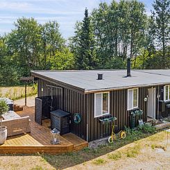 Vakantiehuis "Rajka" - 800m from the sea