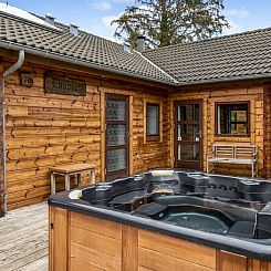 Vakantiehuis "Dora" - 180m from the sea