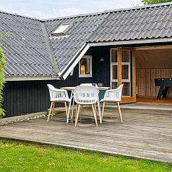 Vakantiehuis "Vaula" - 300m from the sea