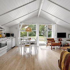 Vakantiehuis "Nnykka" - 125m from the sea