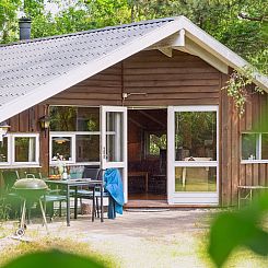 Vakantiehuis "Kerrin" - 300m from the sea