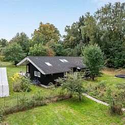 Vakantiehuis "Heino" - 3.5km from the sea