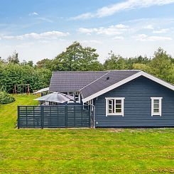 Vakantiehuis "Aldis" - 300m from the sea