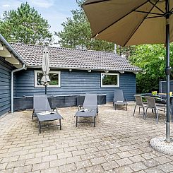 Vakantiehuis "Dorde" - 600m from the sea