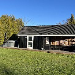 Vakantiehuis "Annegret" - 250m from the sea