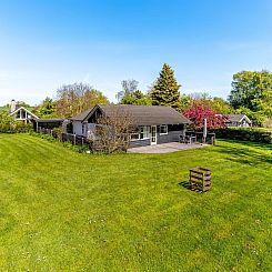 Vakantiehuis "Prohor" - 150m from the sea