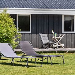 Vakantiehuis "Ingelis" - 1.2km from the sea