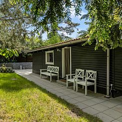 Vakantiehuis "Afke" - 660m from the sea