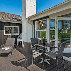 Vakantiehuis "Domna" - 800m from the sea