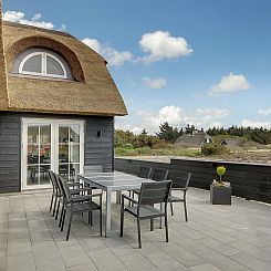 Vakantiehuis "Dorte" - 200m from the sea