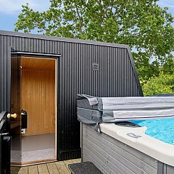 Vakantiehuis "Fritze" - 400m from the sea