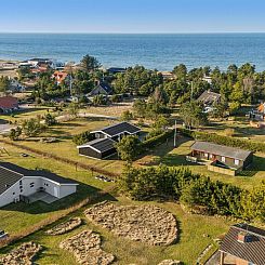 Vakantiehuis "Mirkka" - 200m from the sea