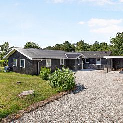 Vakantiehuis "Neele" - 800m from the sea