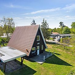 Vakantiehuis "Edgar" - 300m from the sea