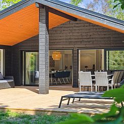 Vakantiehuis "Nicolas" - 500m from the sea