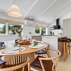 Vakantiehuis "Kristanna" - 1.2km from the sea