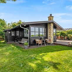 Vakantiehuis "Stjerne" - 300m from the sea