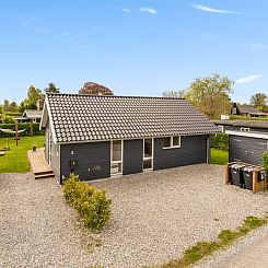 Vakantiehuis "Alpo" - 450m from the sea