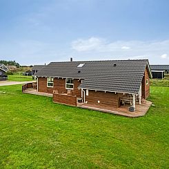 Vakantiehuis "Erland" - 500m from the sea