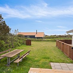 Vakantiehuis "Wolter" - 700m from the sea