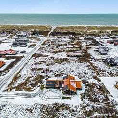 Vakantiehuis "Doris" - 150m from the sea