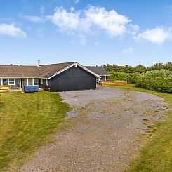 Vakantiehuis "Eftim" - 500m from the sea