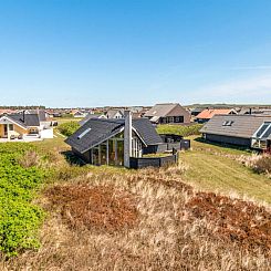 Vakantiehuis "Eldmar" - 500m from the sea