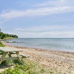 Vakantiehuis "Nora" - 100m from the sea