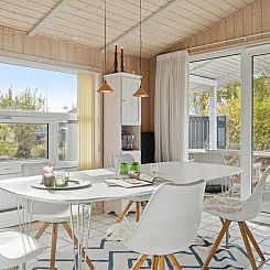 Vakantiehuis "Giselle" - 150m from the sea