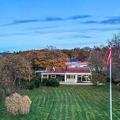 Vakantiehuis "Niels" - 1.3km from the sea