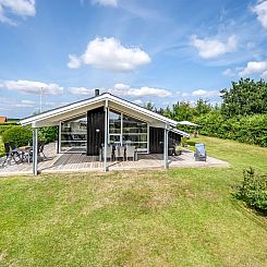 Vakantiehuis "Asko" - 350m from the sea