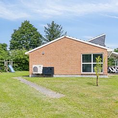 Vakantiehuis "Svenn" - 300m from the sea