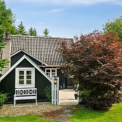 Vakantiehuis "Vesa" - 2.4km from the sea