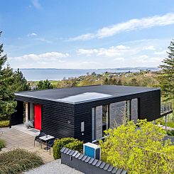 Vakantiehuis "Iarund" - 600m from the sea
