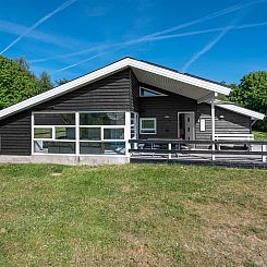 Vakantiehuis "Fria" - 200m from the sea