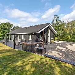 Vakantiehuis "Adela" - 1km from the sea