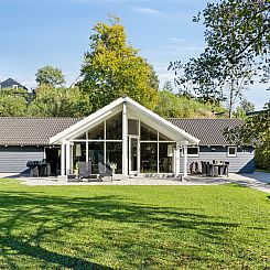 Vakantiehuis "Solborg" - 800m from the sea