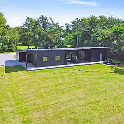 Vakantiehuis "Nalle" - 5m from the sea