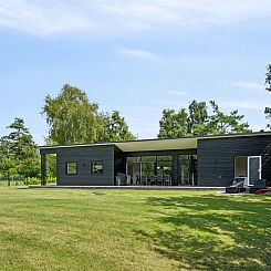 Vakantiehuis "Nalle" - 5m from the sea